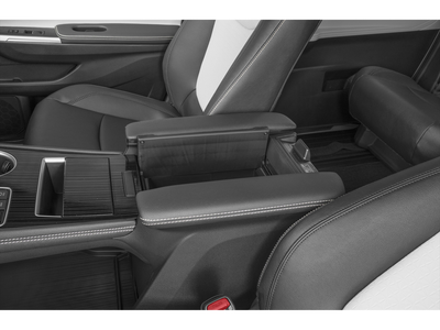 2025 Toyota Sienna XSE FWD 7-Passenger