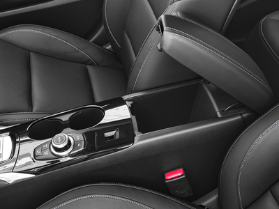 2017 INFINITI QX30 Base FWD