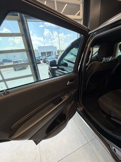 2023 Dodge Durango SXT Launch Edition RWD *Ltd Avail*