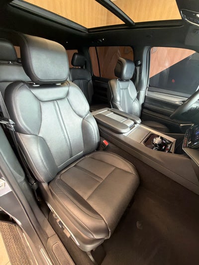 2024 Jeep Wagoneer Series II Carbide 4x4