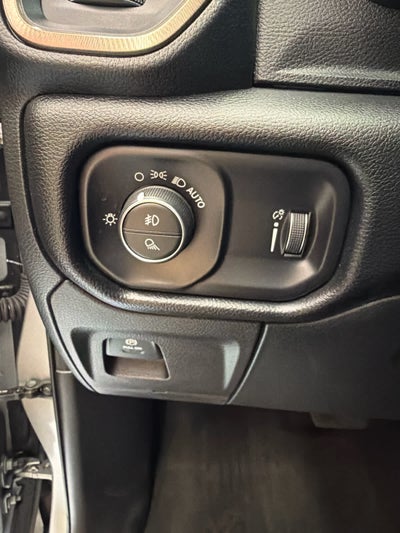 2020 RAM 1500 Rebel 4x4 Quad Cab 64 Box