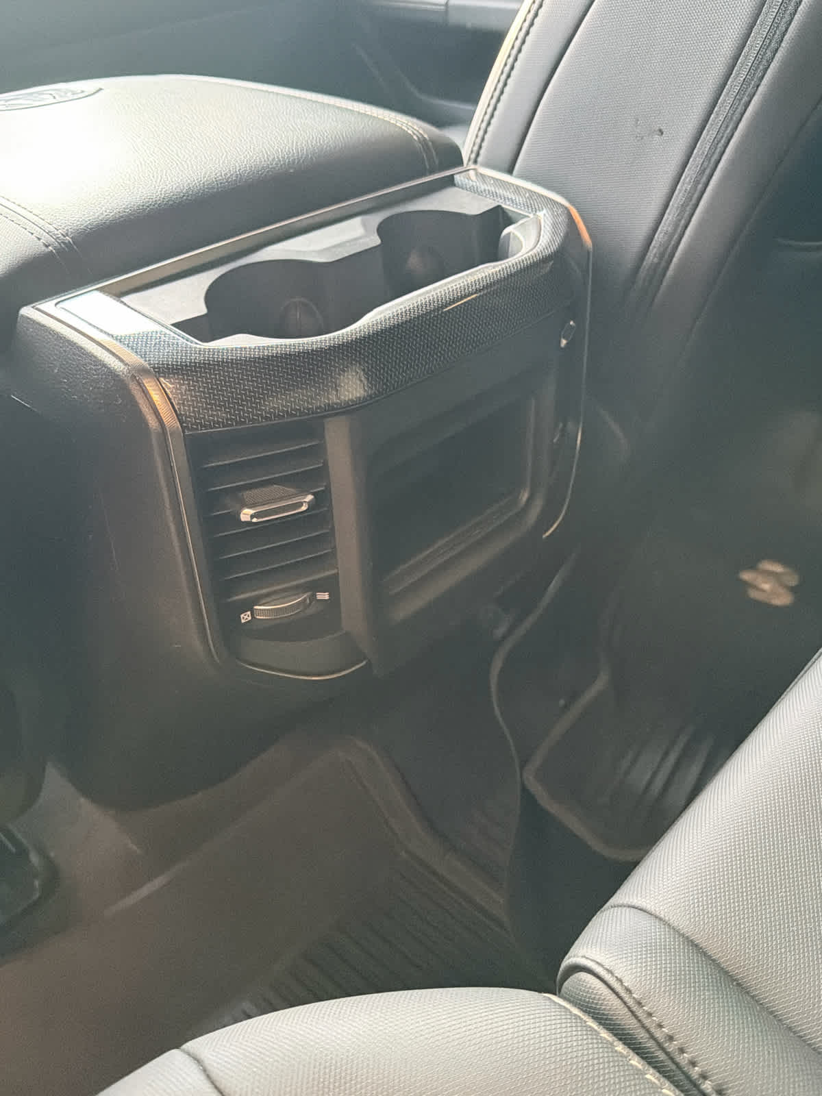 2020 RAM 1500 Rebel 4x4 Quad Cab 64 Box