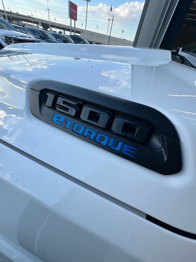 2026 RAM 1500 Lone Star 4x4 Crew Cab 57 Box