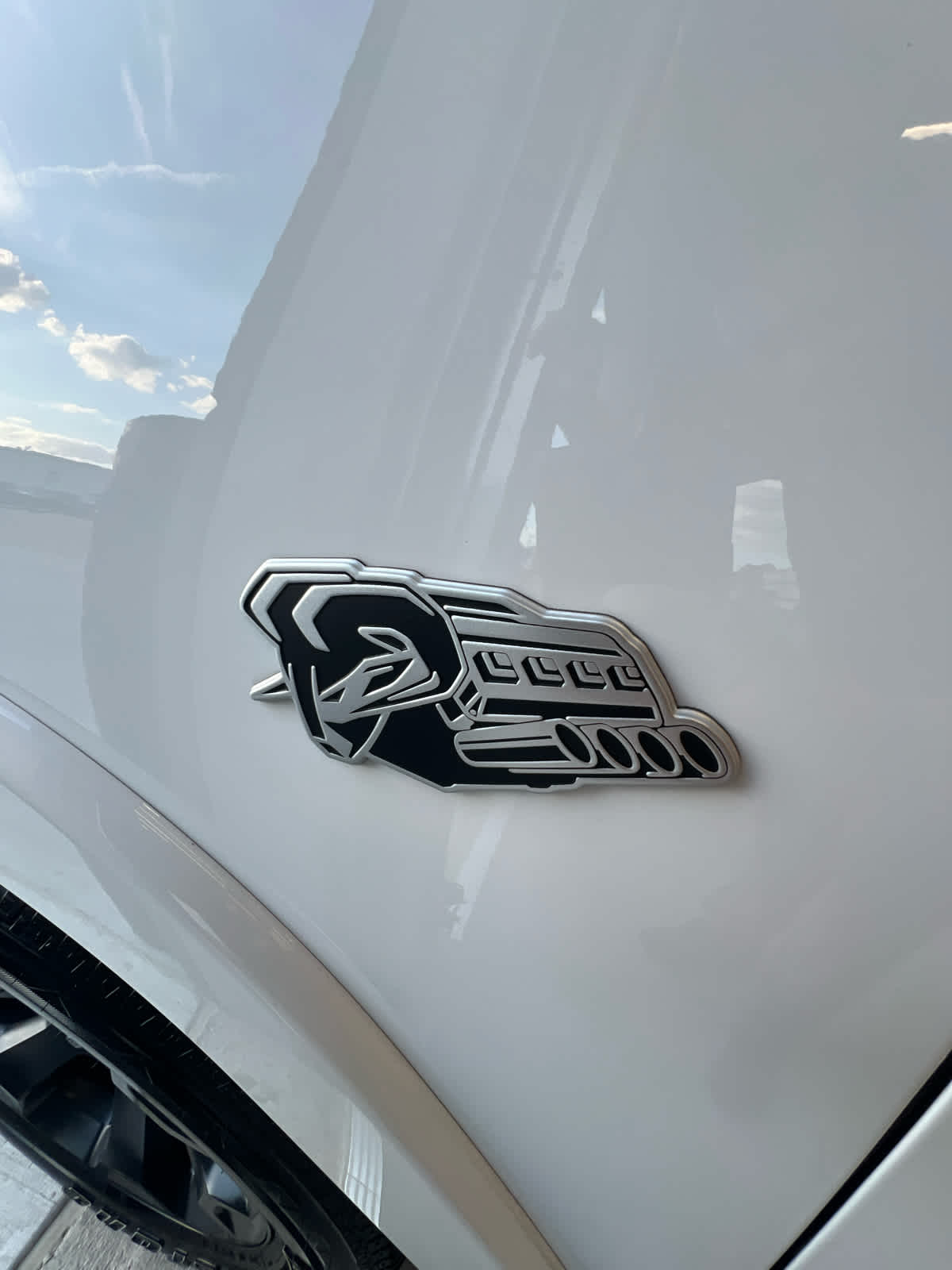 2026 RAM 1500 Lone Star 4x4 Crew Cab 57 Box