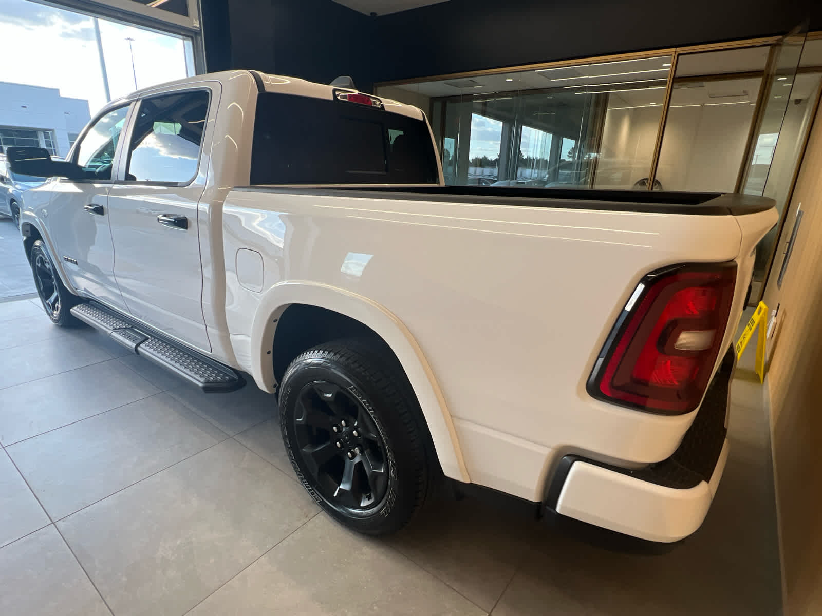 2026 RAM 1500 Lone Star 4x4 Crew Cab 57 Box