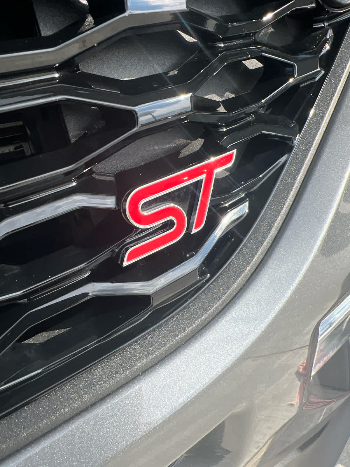 2024 Ford Explorer ST 4WD