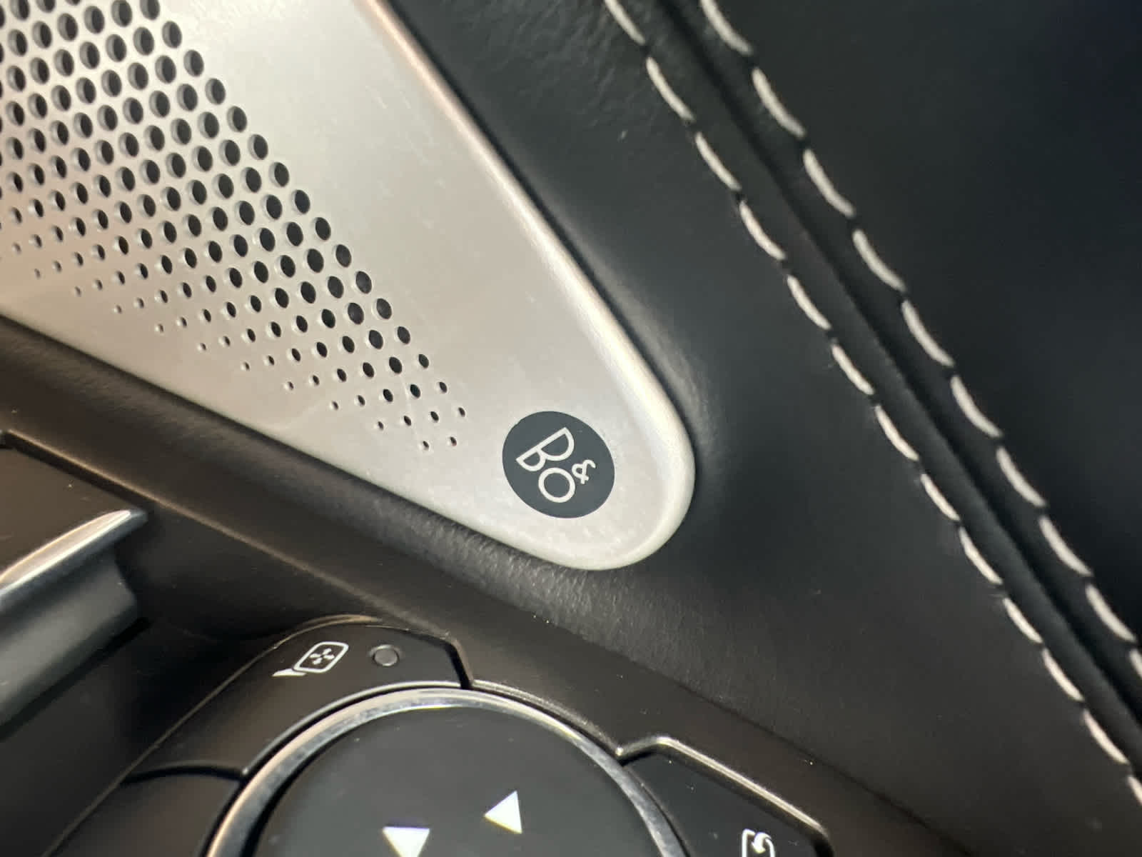 2024 Ford Explorer ST 4WD