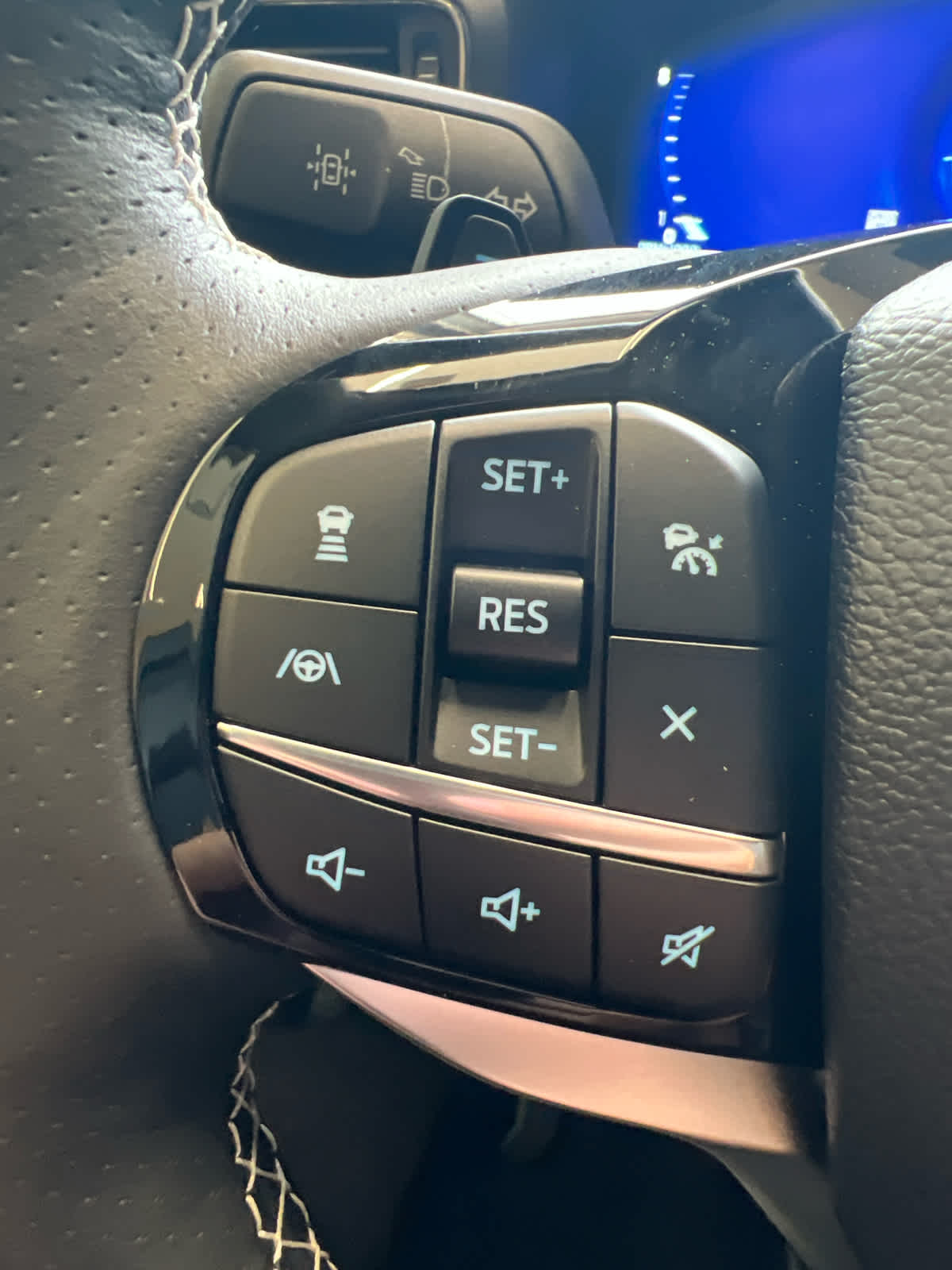 2024 Ford Explorer ST 4WD