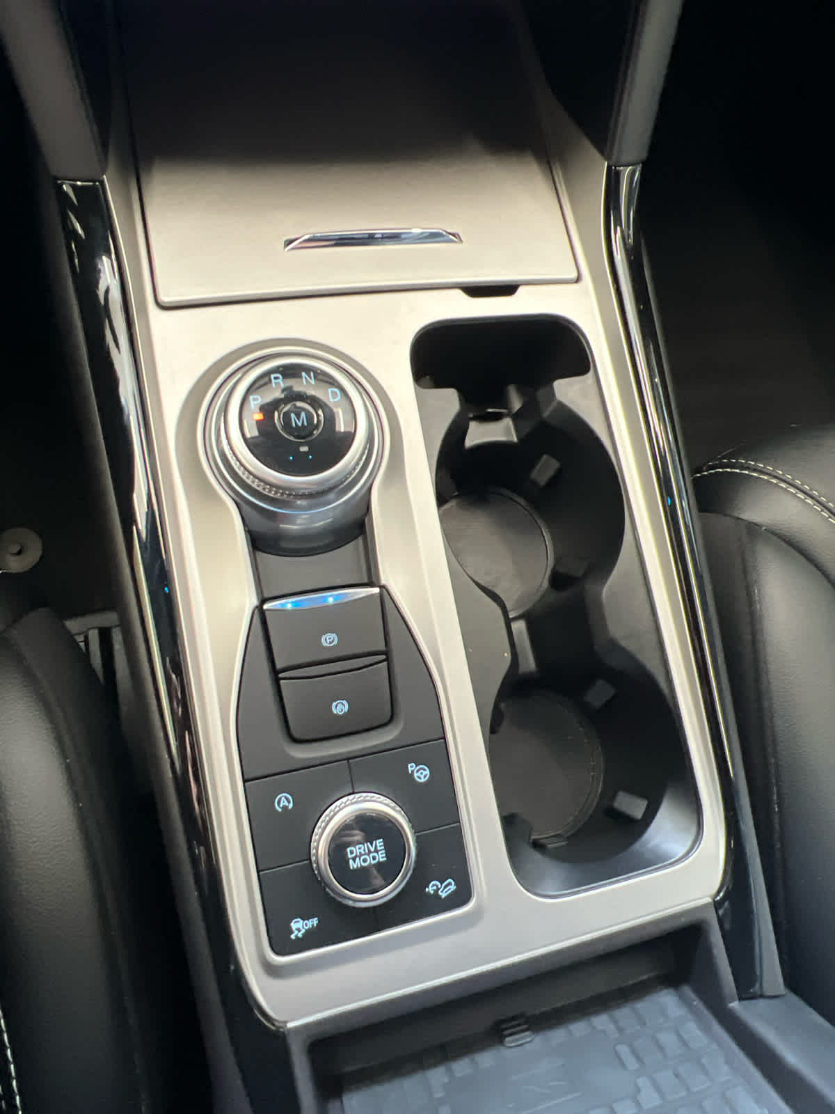 2024 Ford Explorer ST 4WD