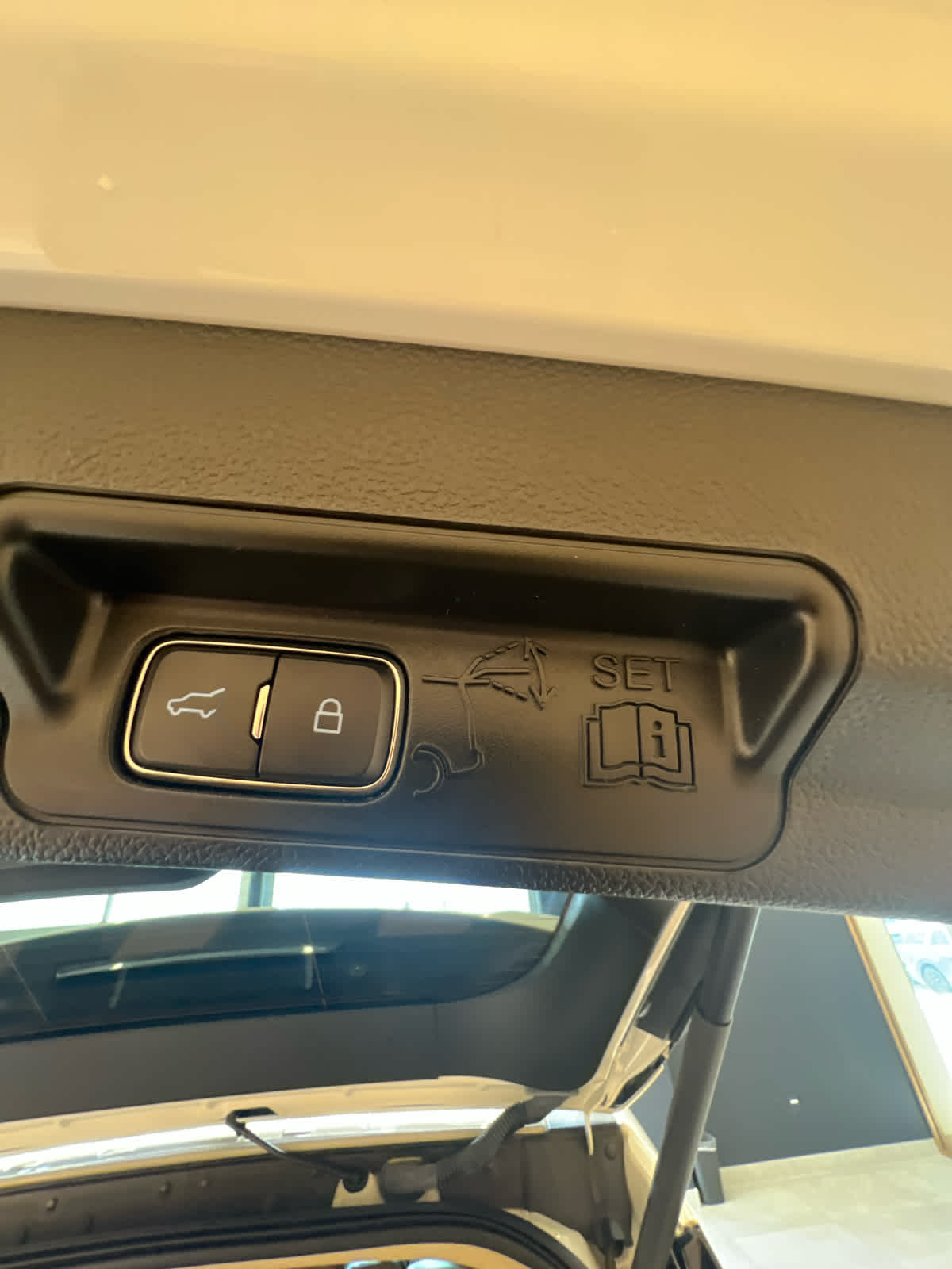 2023 Ford Explorer Limited 4WD