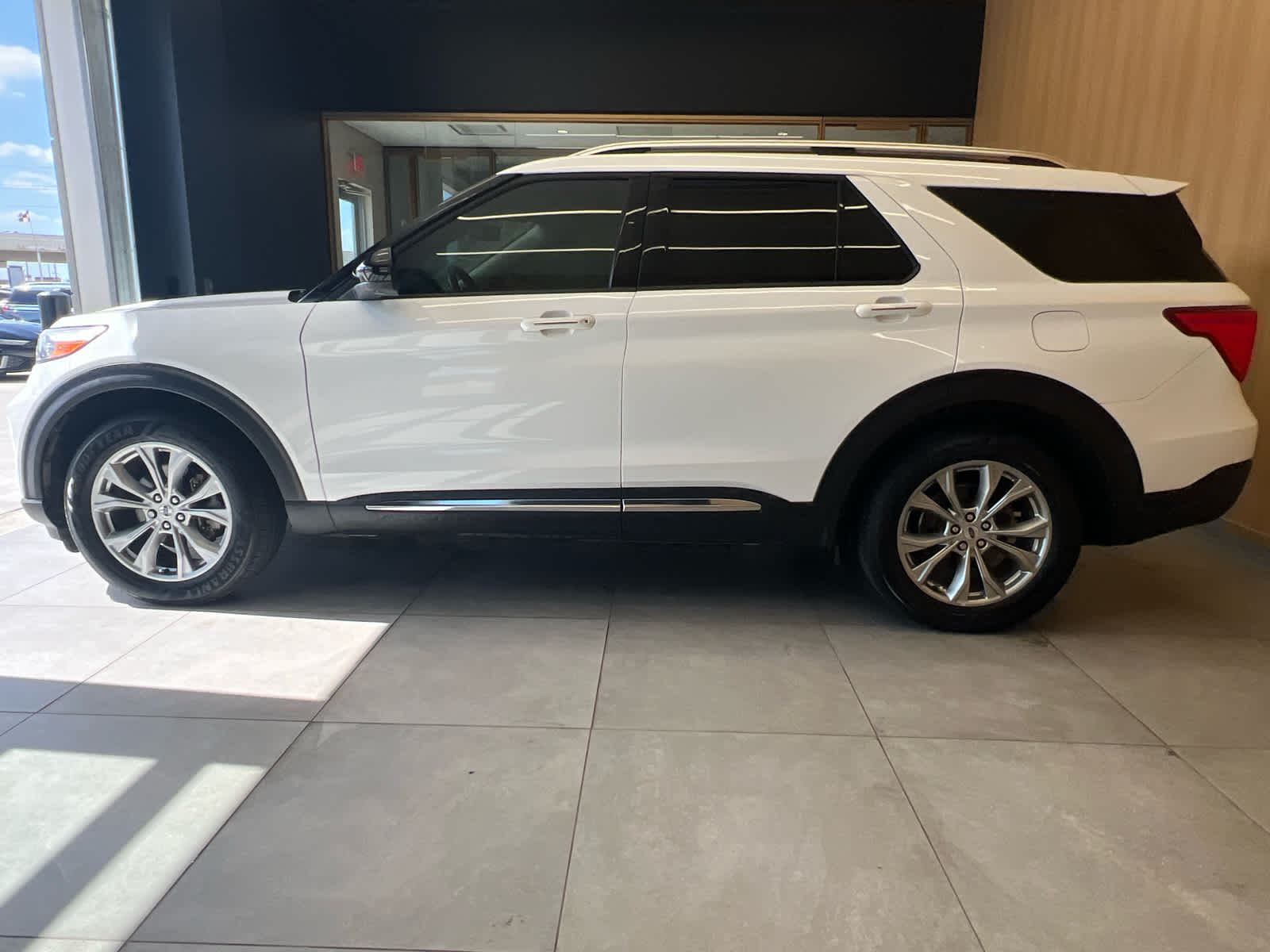 2023 Ford Explorer Limited 4WD