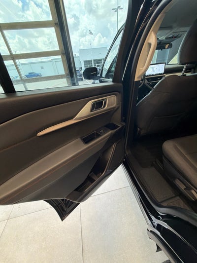 2026 Ford Explorer Active w/200A Pkg RWD