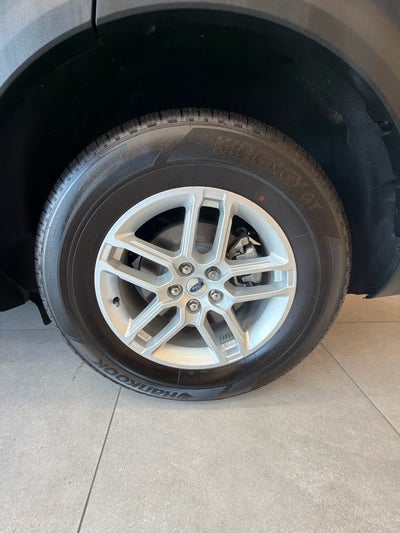 2026 Ford Explorer Active w/200A Pkg RWD