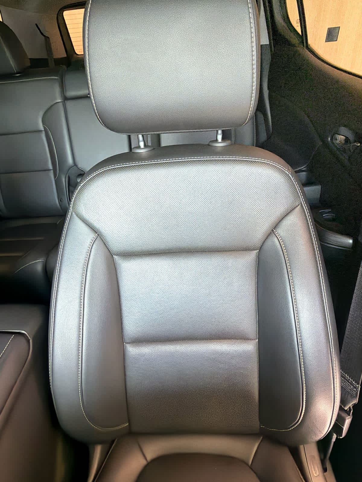 2023 GMC Acadia FWD 4dr SLT