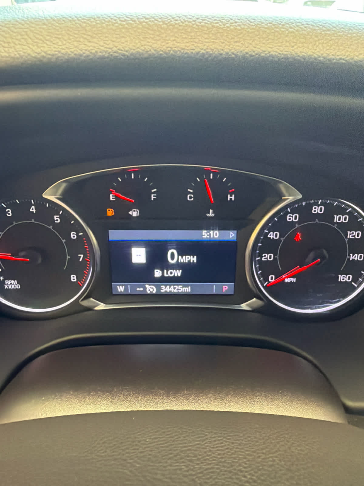 2023 GMC Acadia FWD 4dr SLT