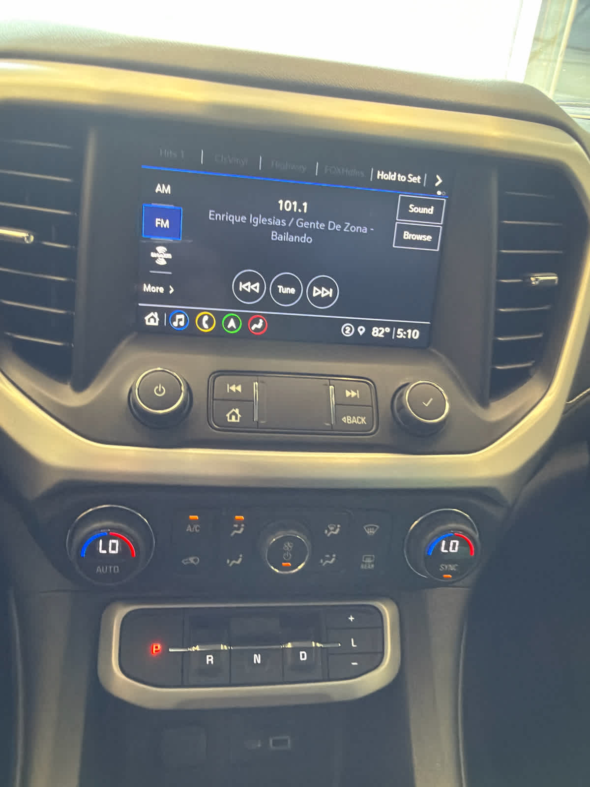 2023 GMC Acadia FWD 4dr SLT