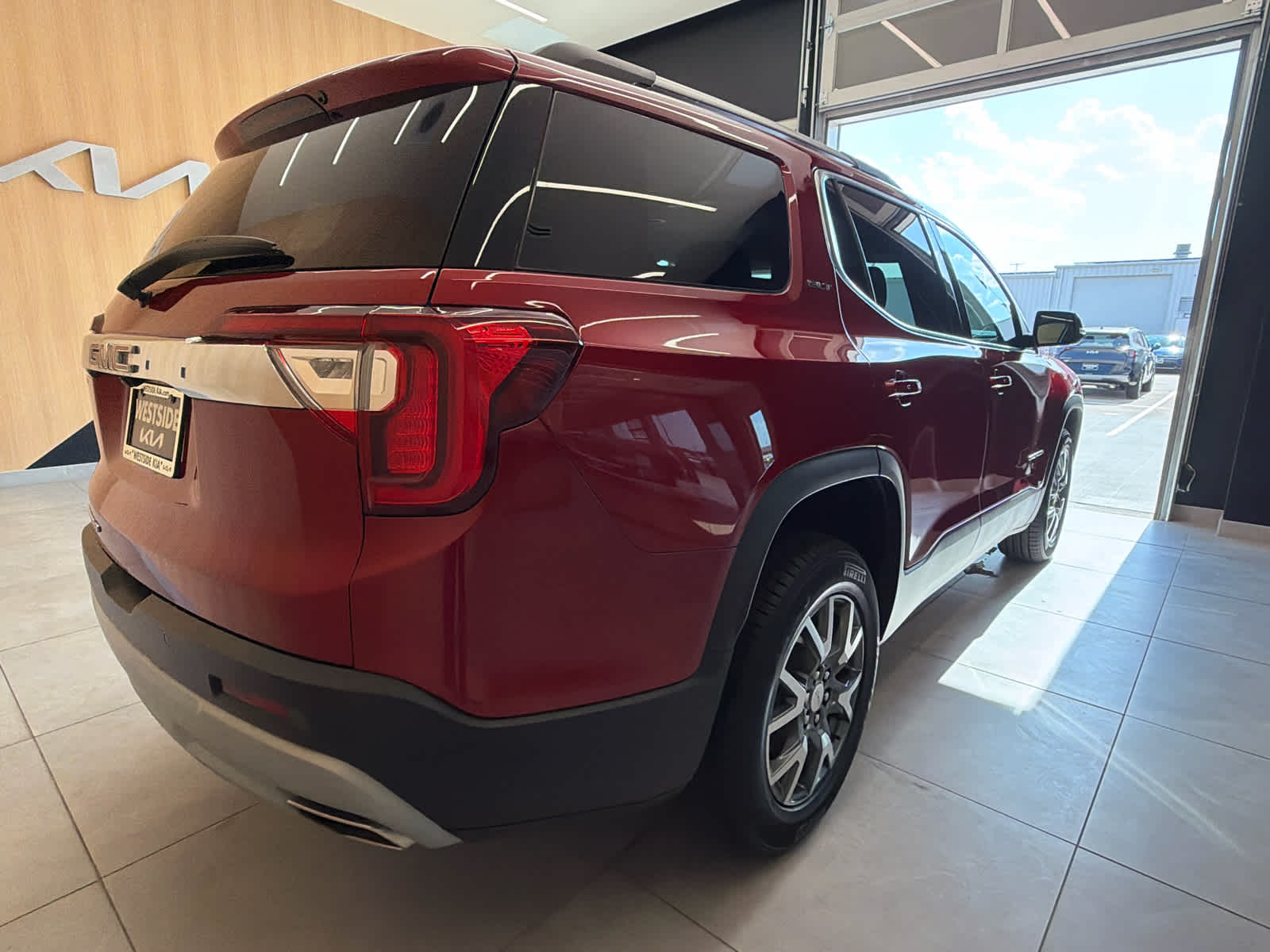 2023 GMC Acadia FWD 4dr SLT
