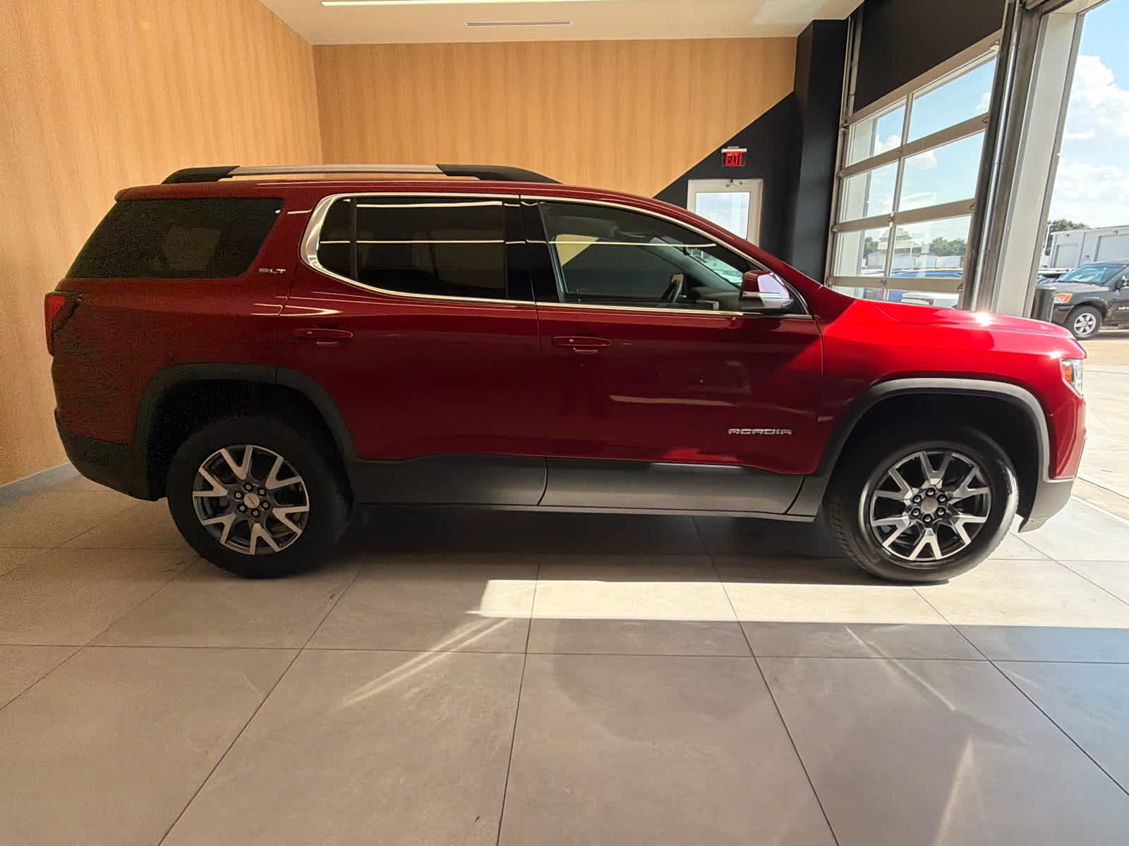 2023 GMC Acadia FWD 4dr SLT