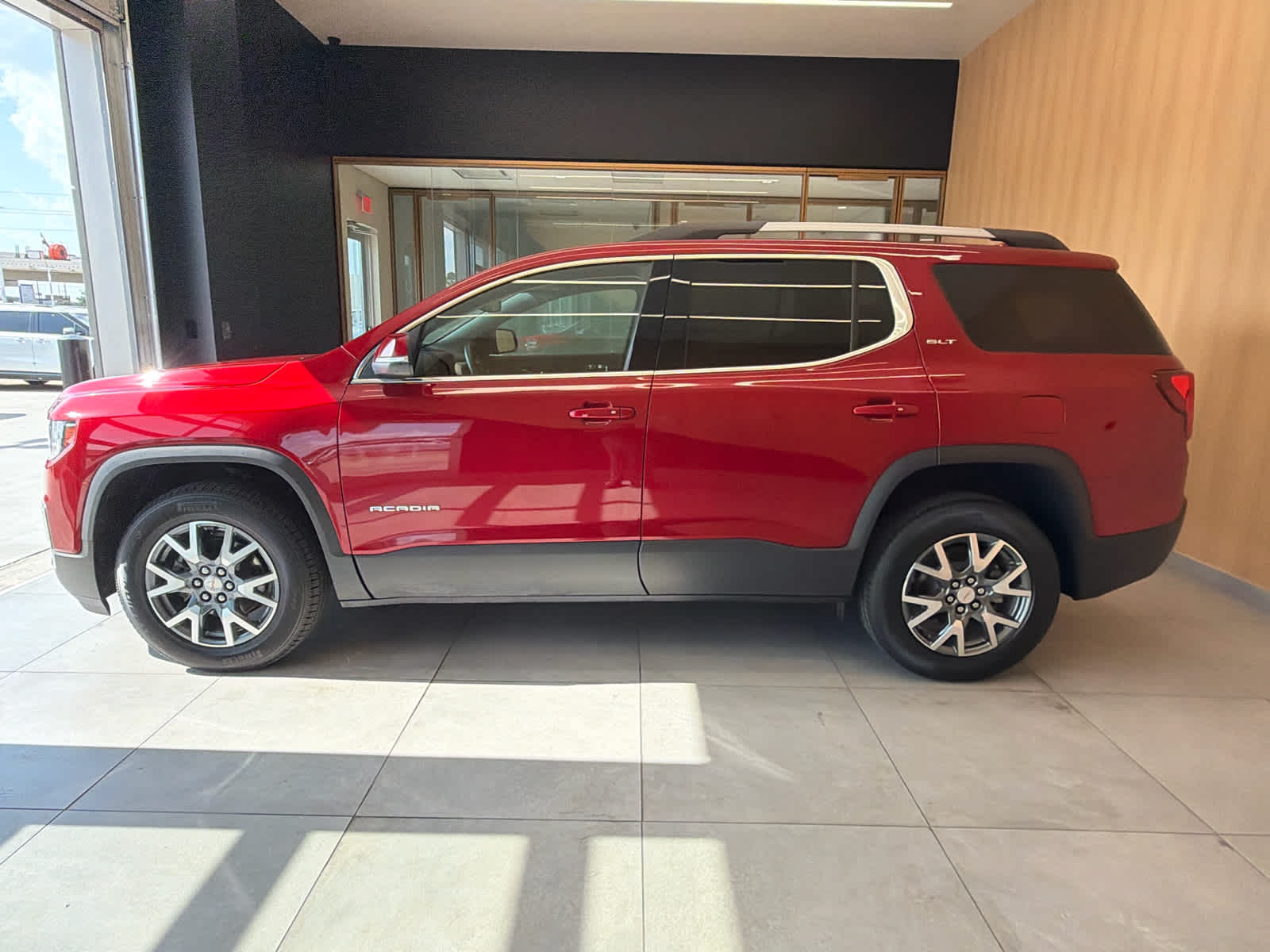 2023 GMC Acadia FWD 4dr SLT