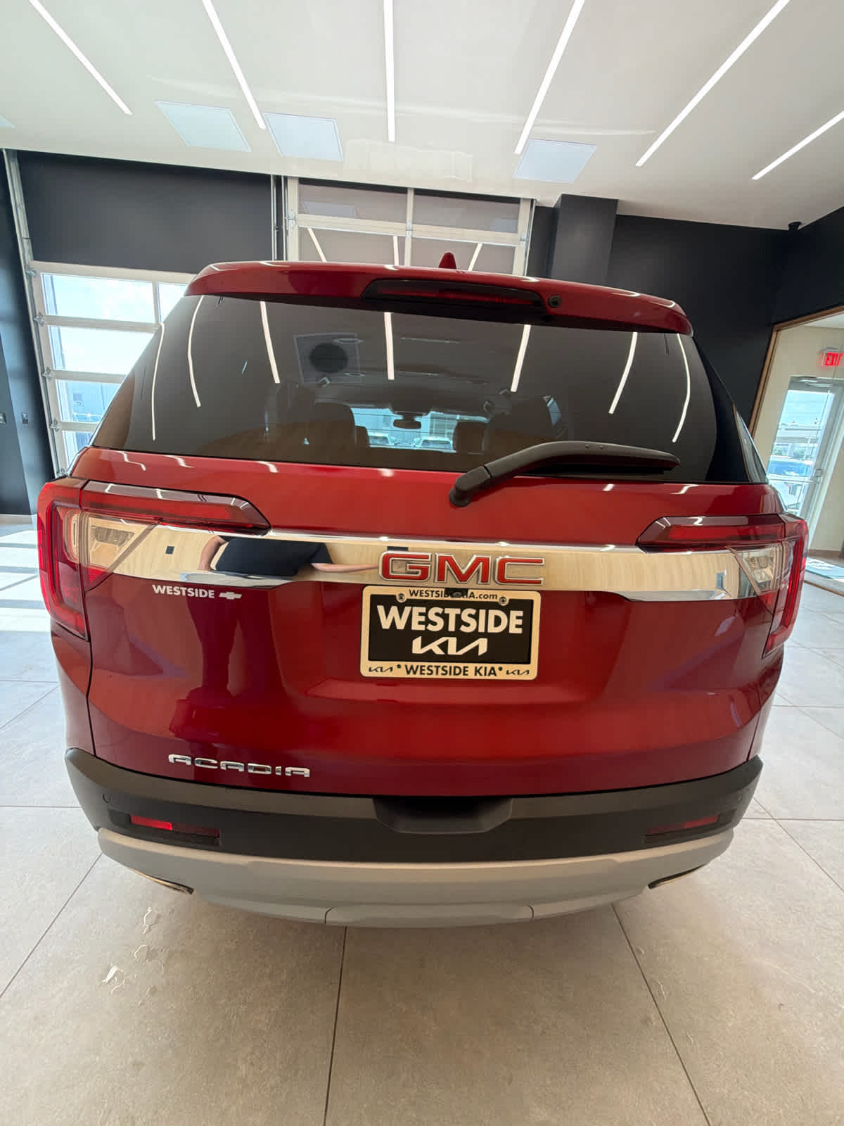 2023 GMC Acadia FWD 4dr SLT