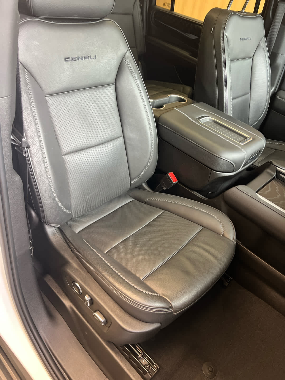 2023 GMC Yukon XL 2WD 4dr Denali