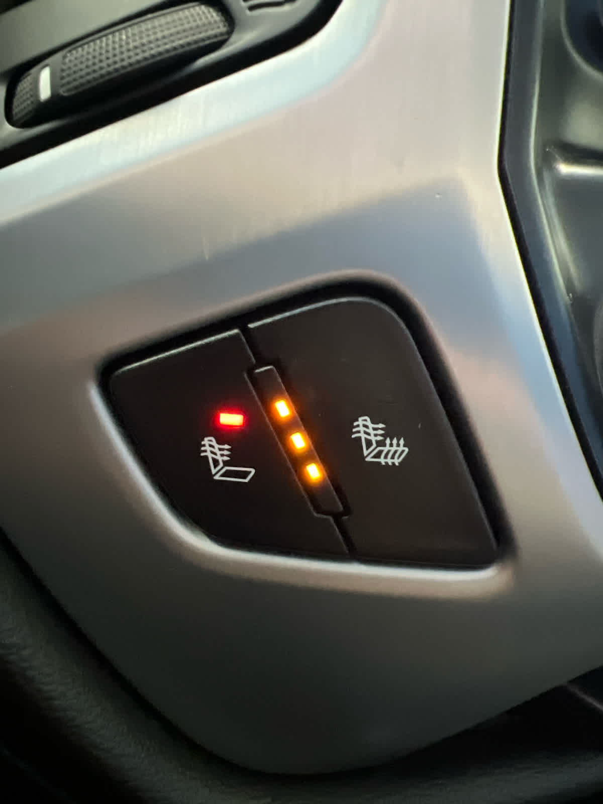 2016 GMC Sierra 1500 2WD Double Cab 143.5 SLE