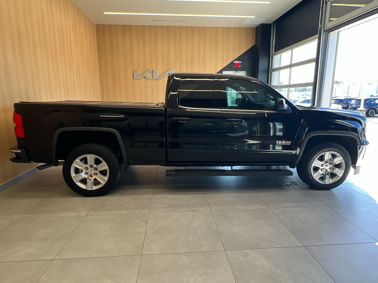 2016 GMC Sierra 1500 2WD Double Cab 143.5 SLE