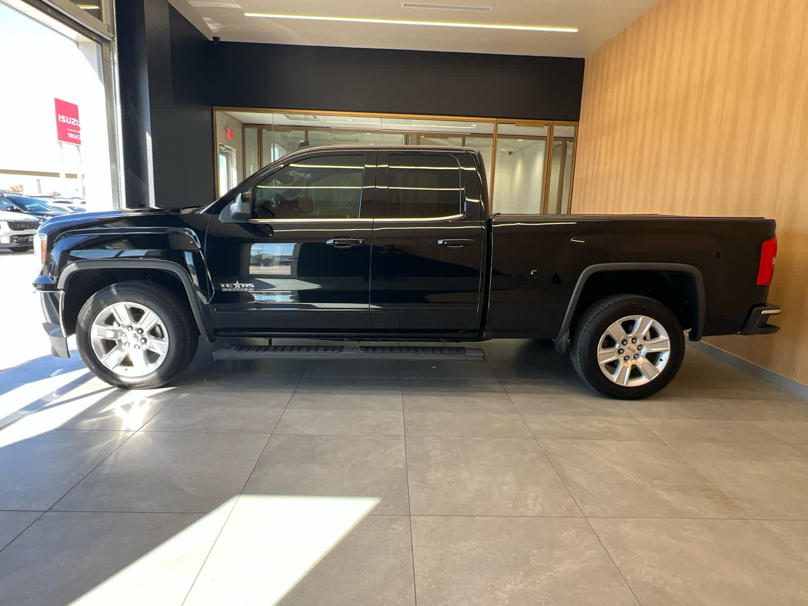 2016 GMC Sierra 1500 2WD Double Cab 143.5 SLE