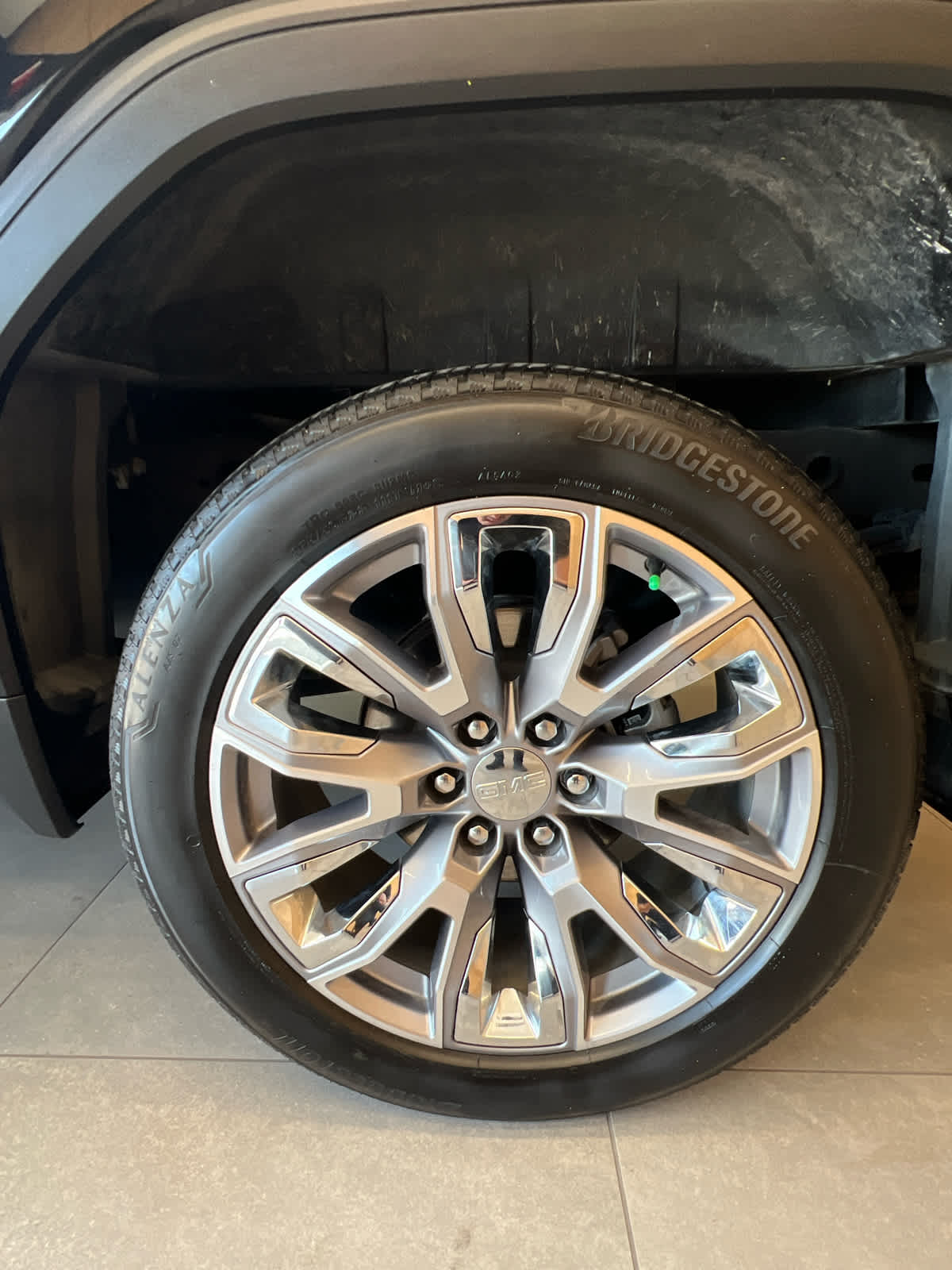 2023 GMC Sierra 1500 4WD Crew Cab 147 Denali