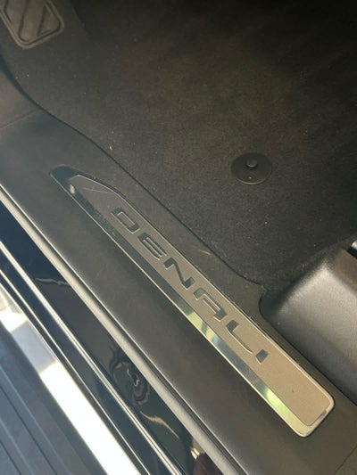 2023 GMC Sierra 1500 4WD Crew Cab 147 Denali