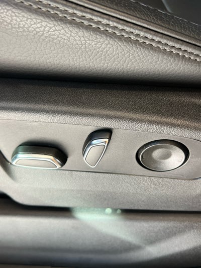 2023 GMC Sierra 1500 4WD Crew Cab 147 Denali