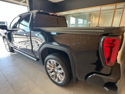 2023 GMC Sierra 1500 4WD Crew Cab 147 Denali