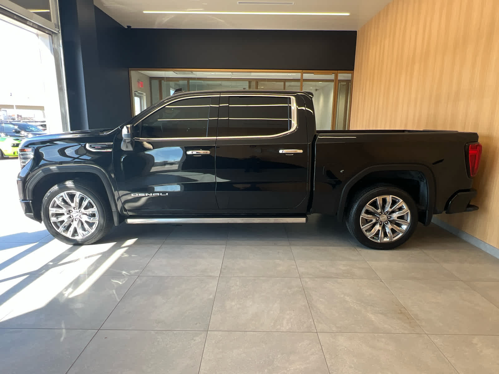 2023 GMC Sierra 1500 4WD Crew Cab 147 Denali