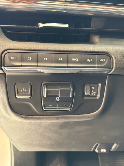 2022 Cadillac Escalade 4WD 4dr Premium Luxury