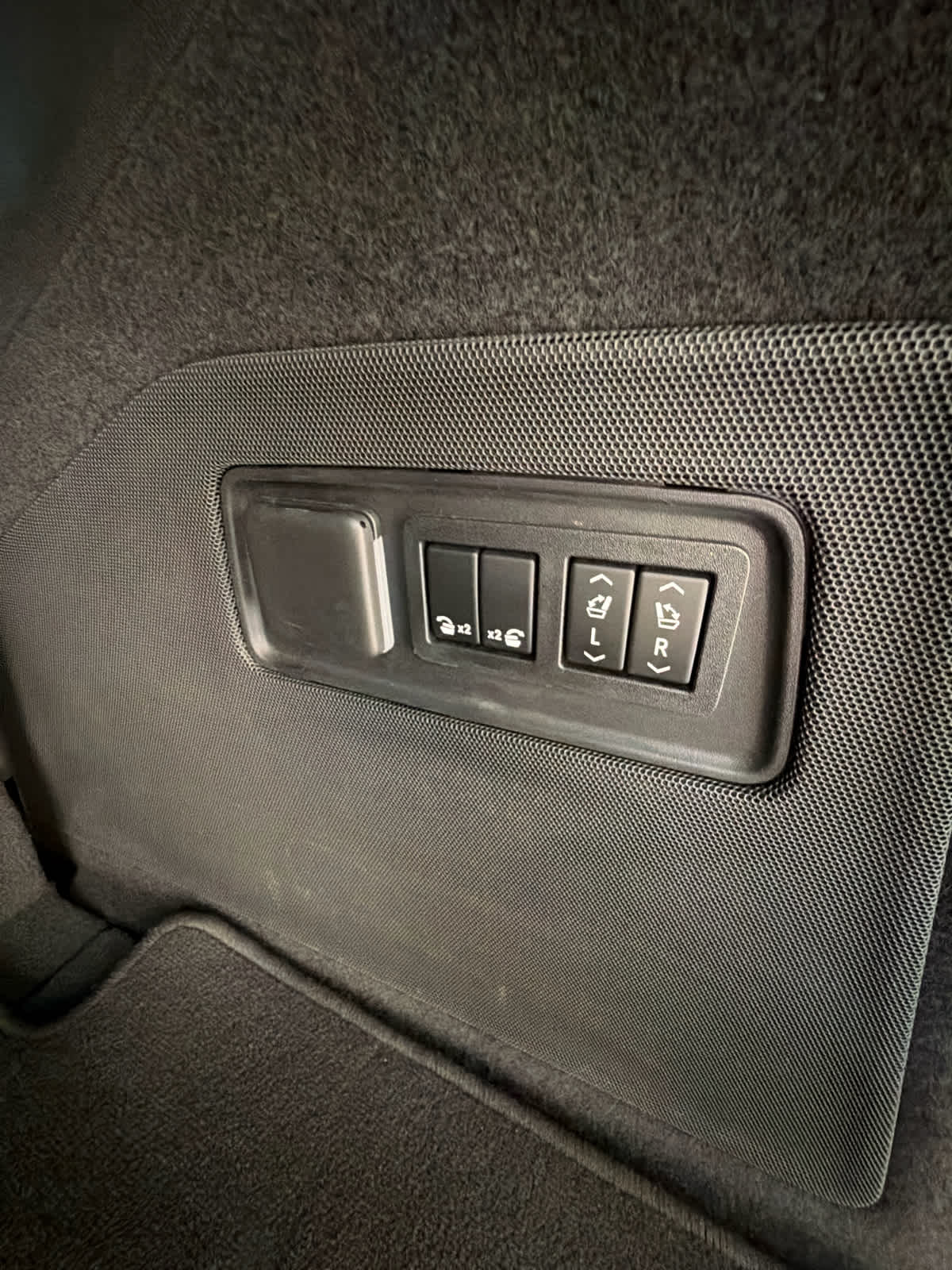 2022 Cadillac Escalade 4WD 4dr Premium Luxury