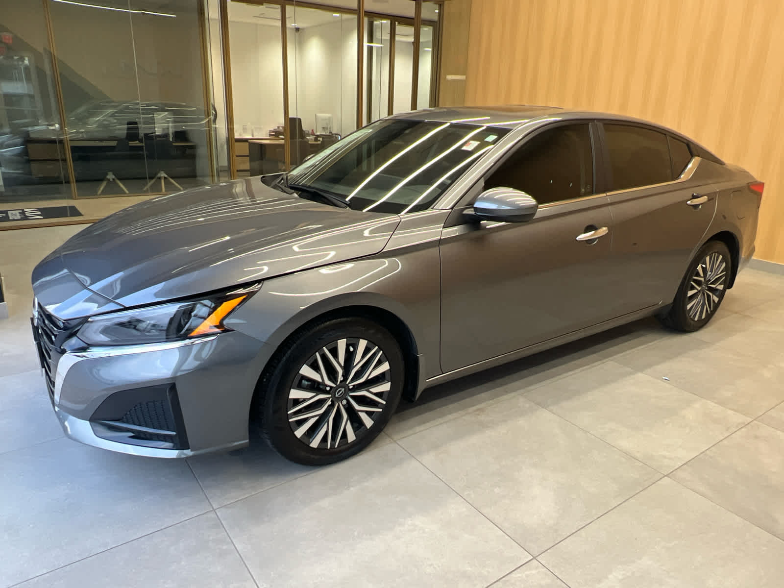 2024 Nissan Altima 2.5 SV Sedan