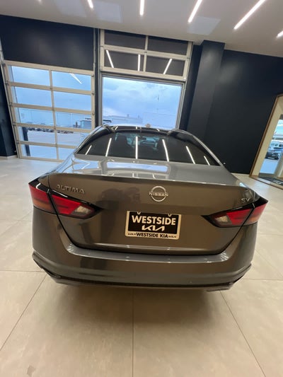 2024 Nissan Altima 2.5 SV Sedan