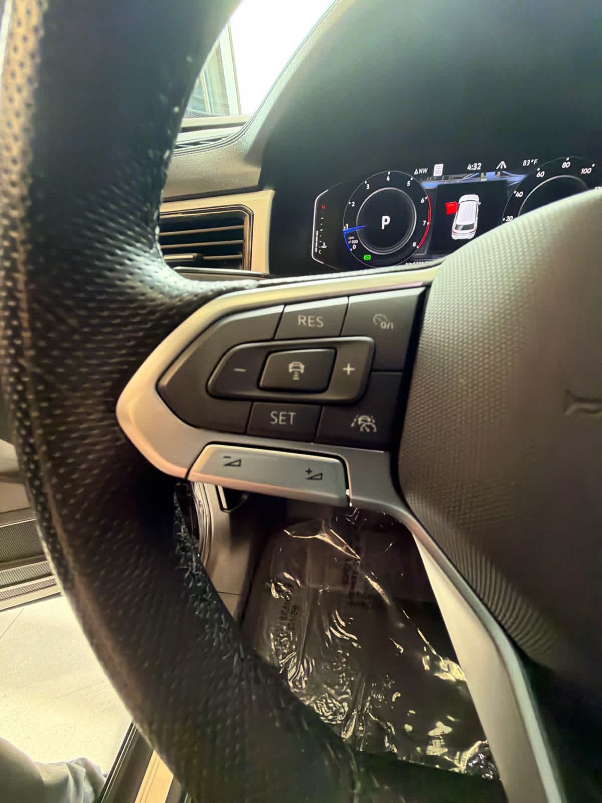 2023 Volkswagen Atlas Cross Sport 3.6L V6 SEL R-Line Black 4MOTION