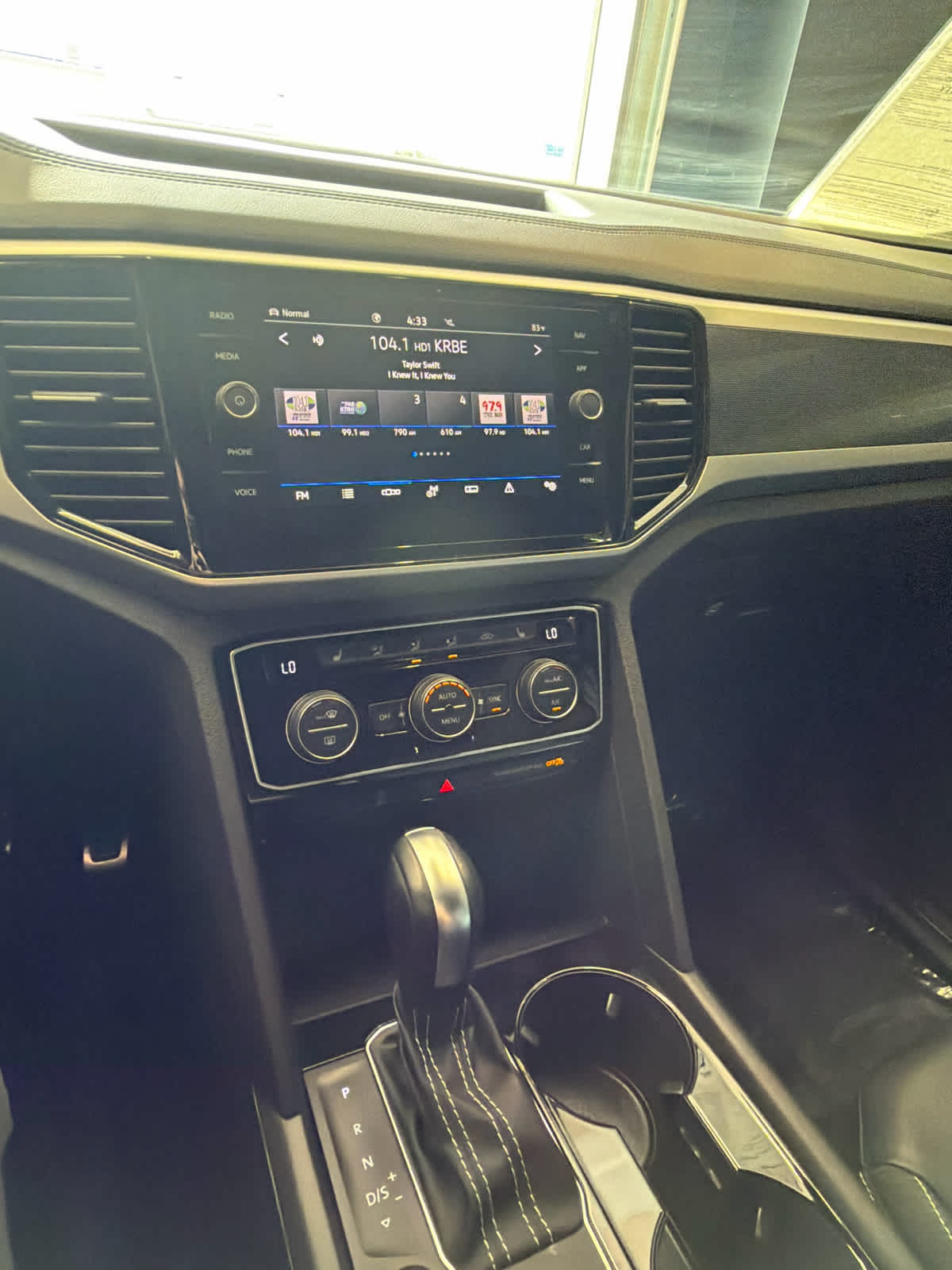 2023 Volkswagen Atlas Cross Sport 3.6L V6 SEL R-Line Black 4MOTION
