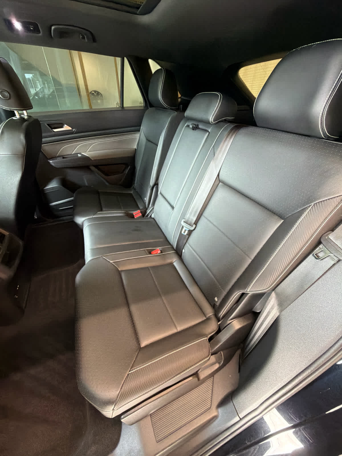 2023 Volkswagen Atlas Cross Sport 3.6L V6 SEL R-Line Black 4MOTION