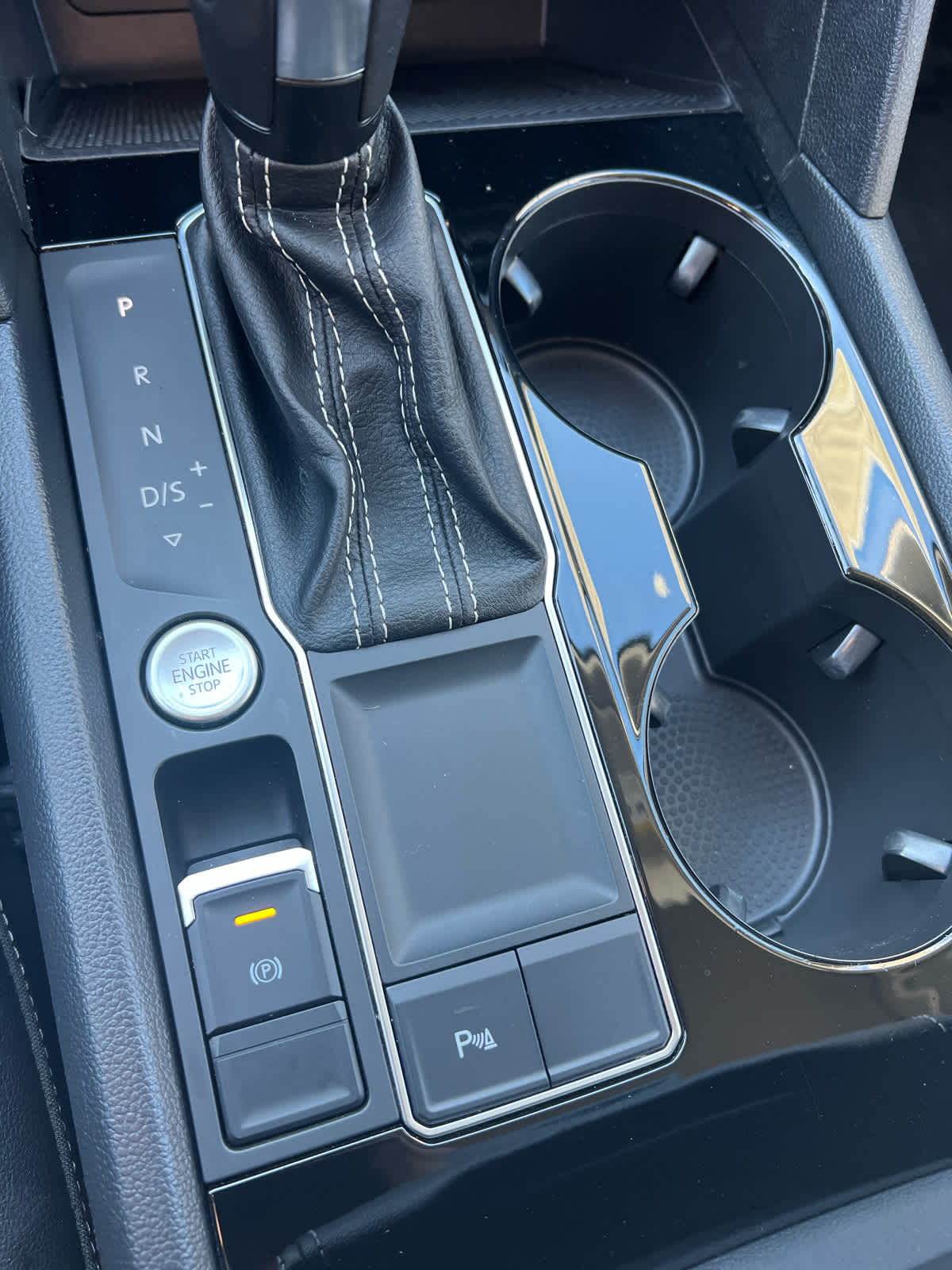 2022 Volkswagen Atlas 3.6L V6 SE w/Technology FWD