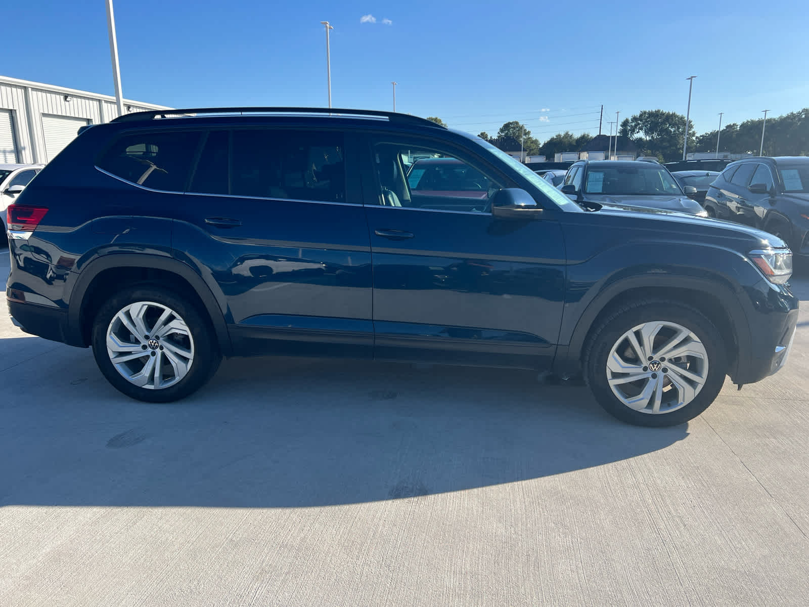 2022 Volkswagen Atlas 3.6L V6 SE w/Technology FWD