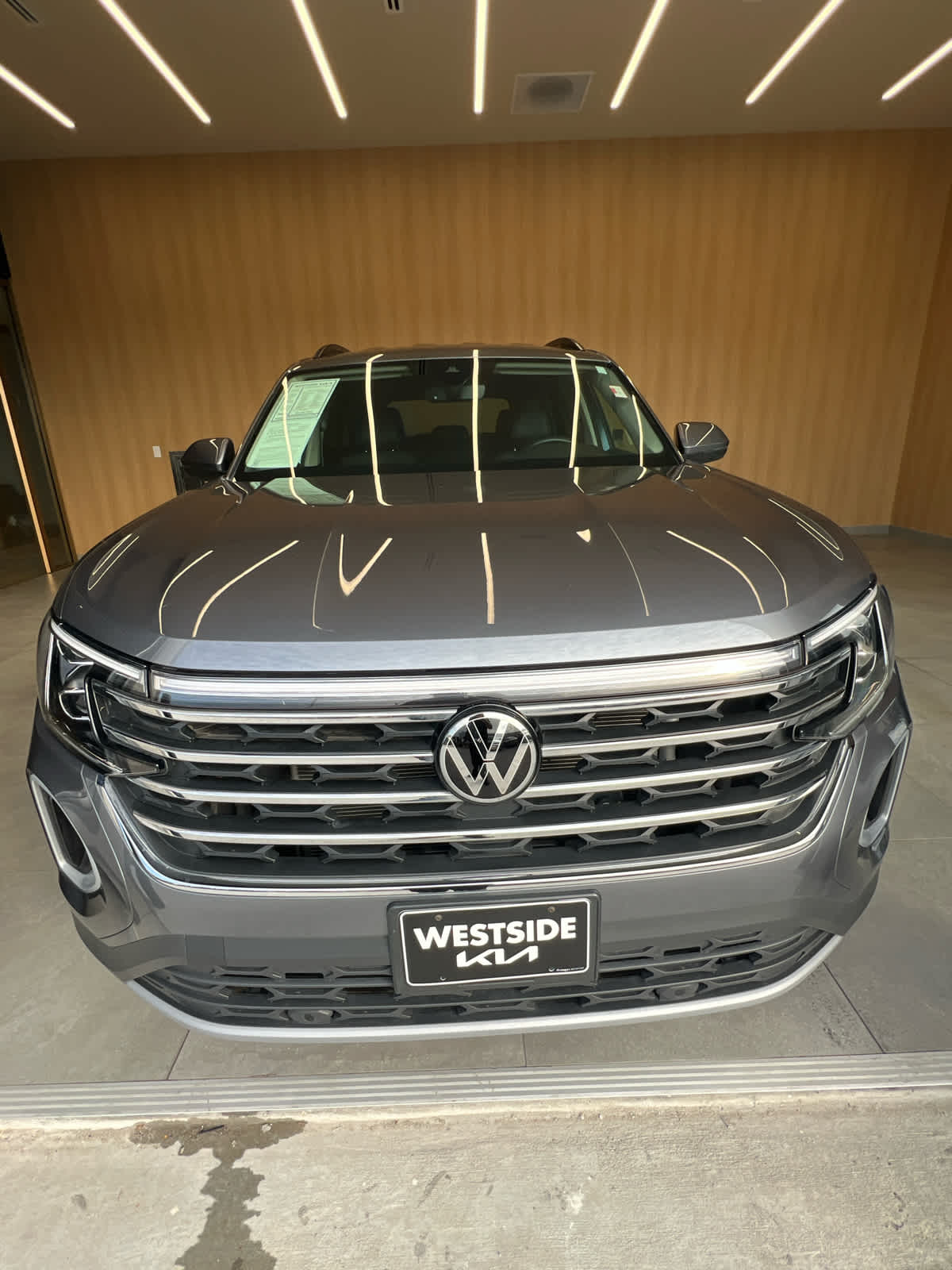 2024 Volkswagen Atlas 2.0T SE w/Technology FWD