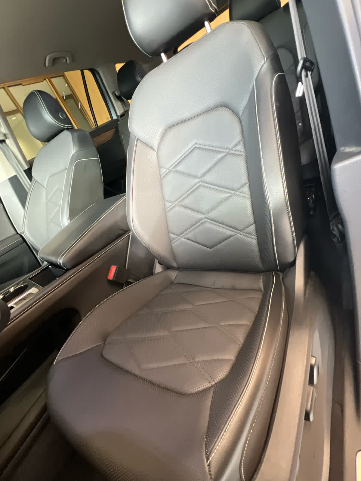 2024 Volkswagen Atlas 2.0T SE w/Technology FWD