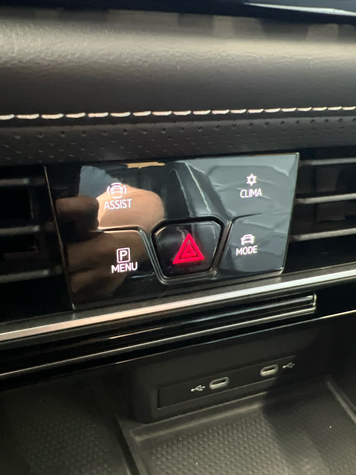 2024 Volkswagen Atlas 2.0T SE w/Technology FWD