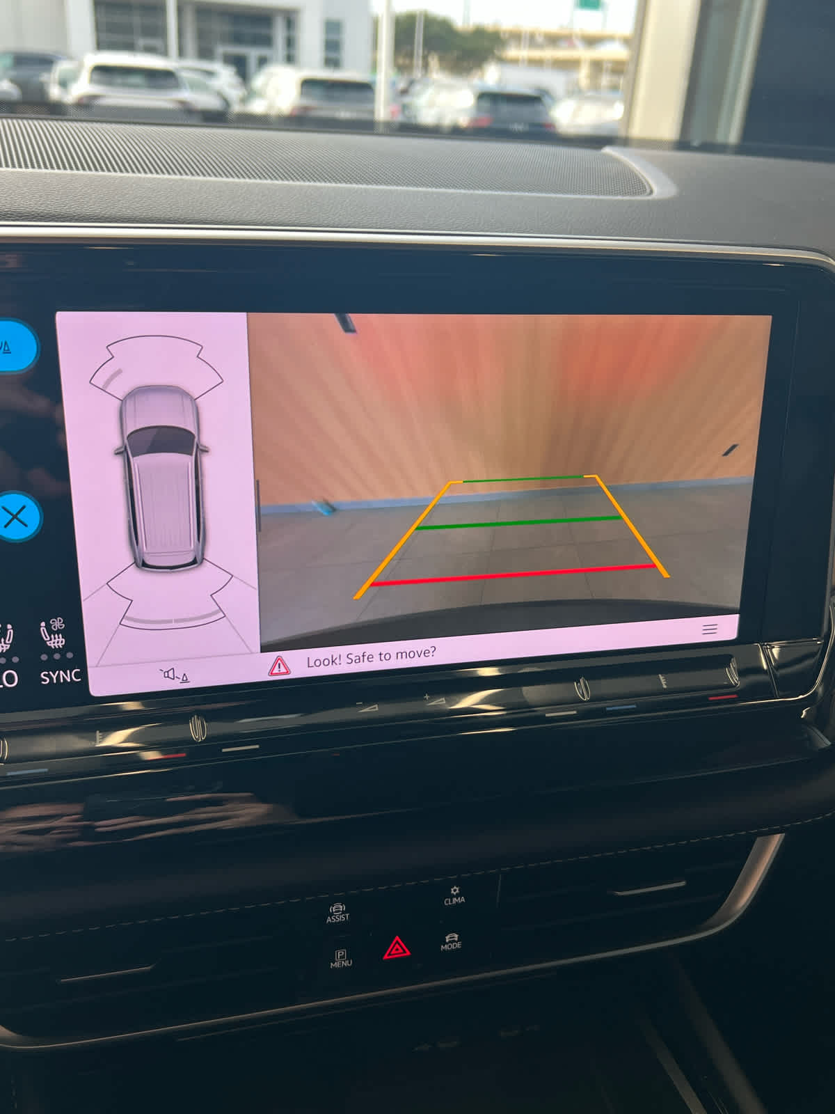 2024 Volkswagen Atlas 2.0T SE w/Technology FWD