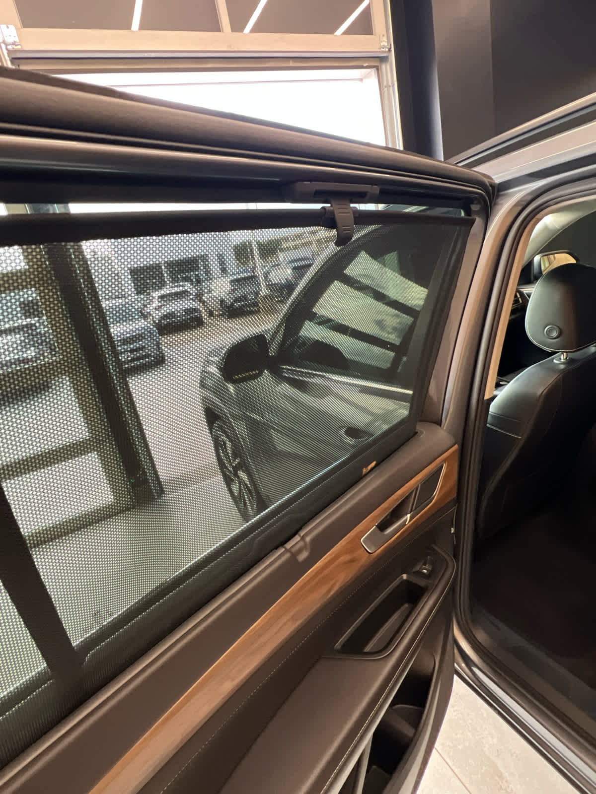 2024 Volkswagen Atlas 2.0T SE w/Technology FWD