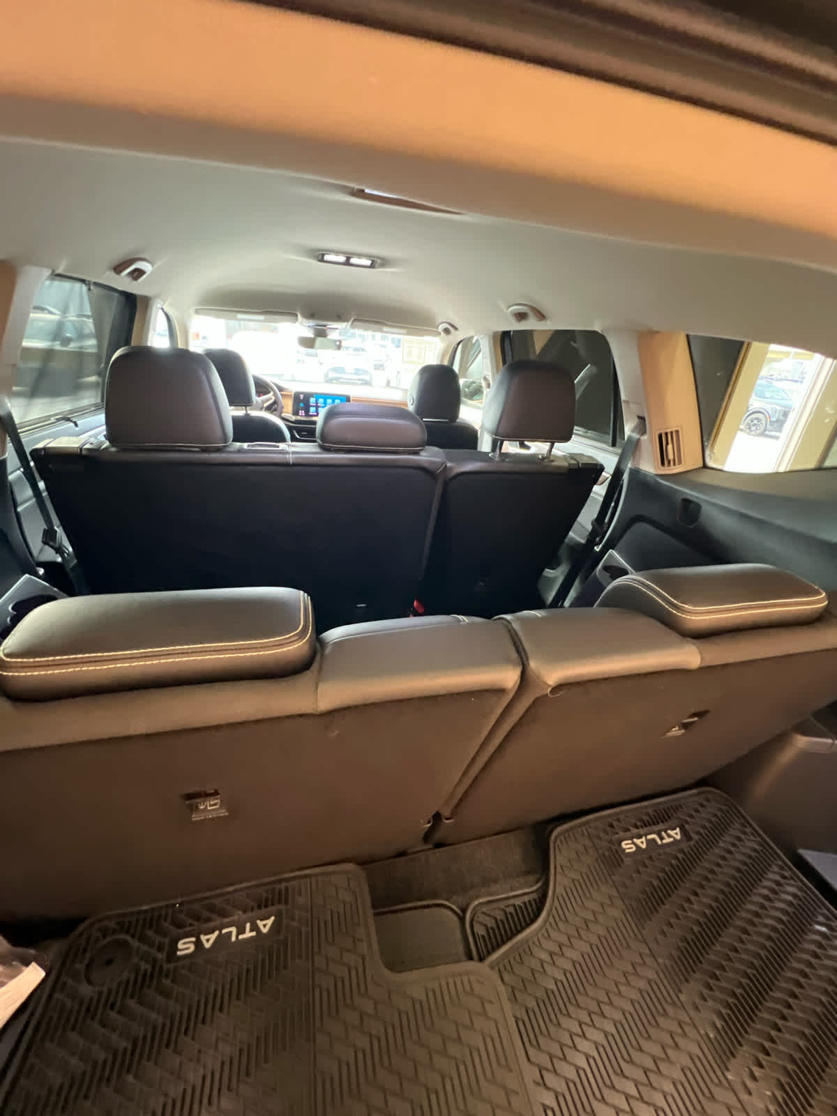 2024 Volkswagen Atlas 2.0T SE w/Technology FWD