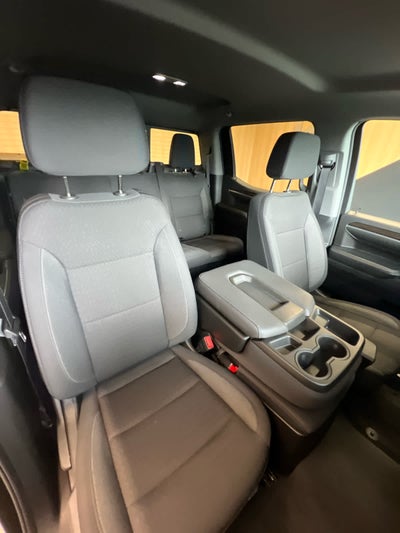 2024 Chevrolet Silverado 1500 2WD Crew Cab 147 LT