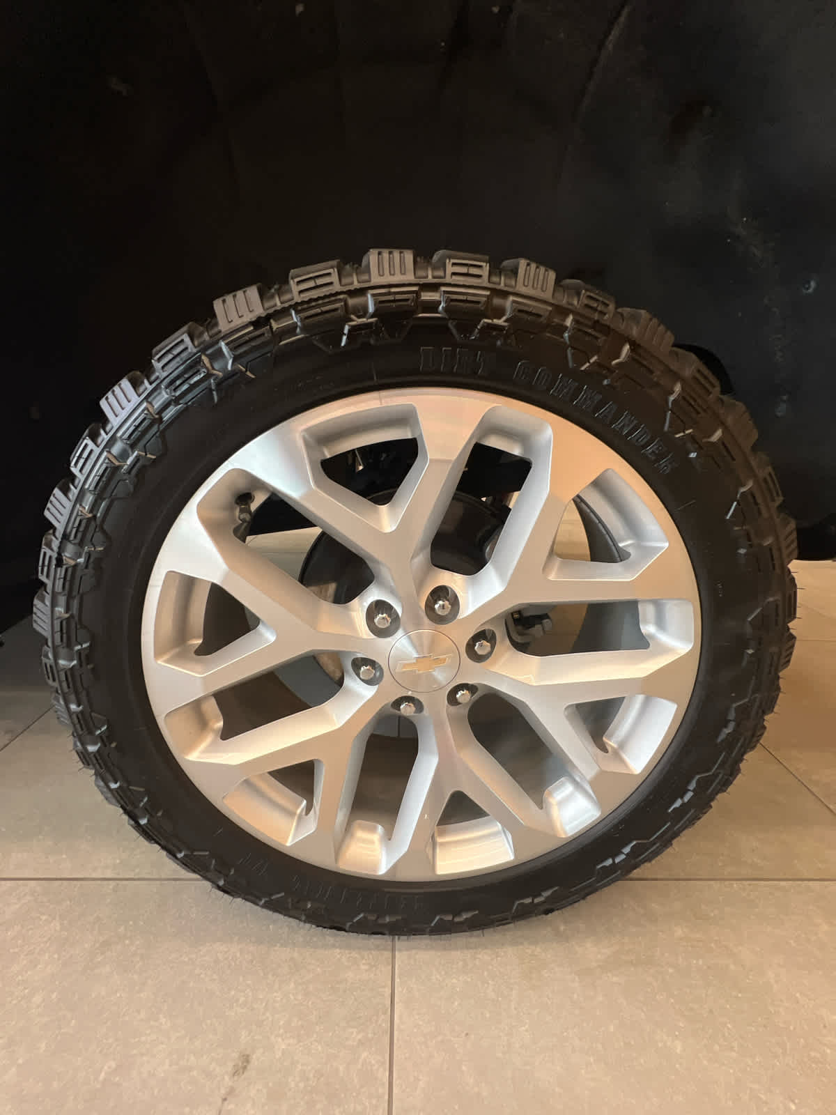 2024 Chevrolet Silverado 1500 2WD Crew Cab 147 LT
